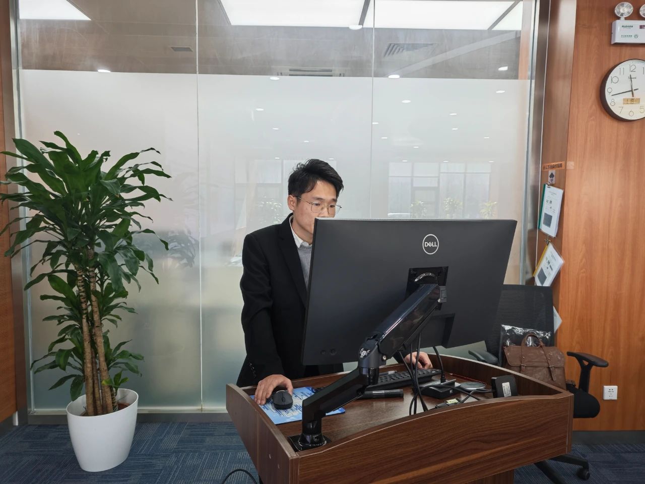 聚势破局求生存·奋楫笃行赴新程(图10) 聚势破局求生存·奋楫笃行赴新程(图10)