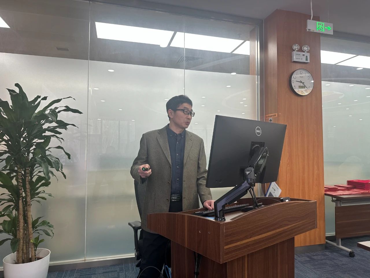 聚势破局求生存·奋楫笃行赴新程(图12) 聚势破局求生存·奋楫笃行赴新程(图12)