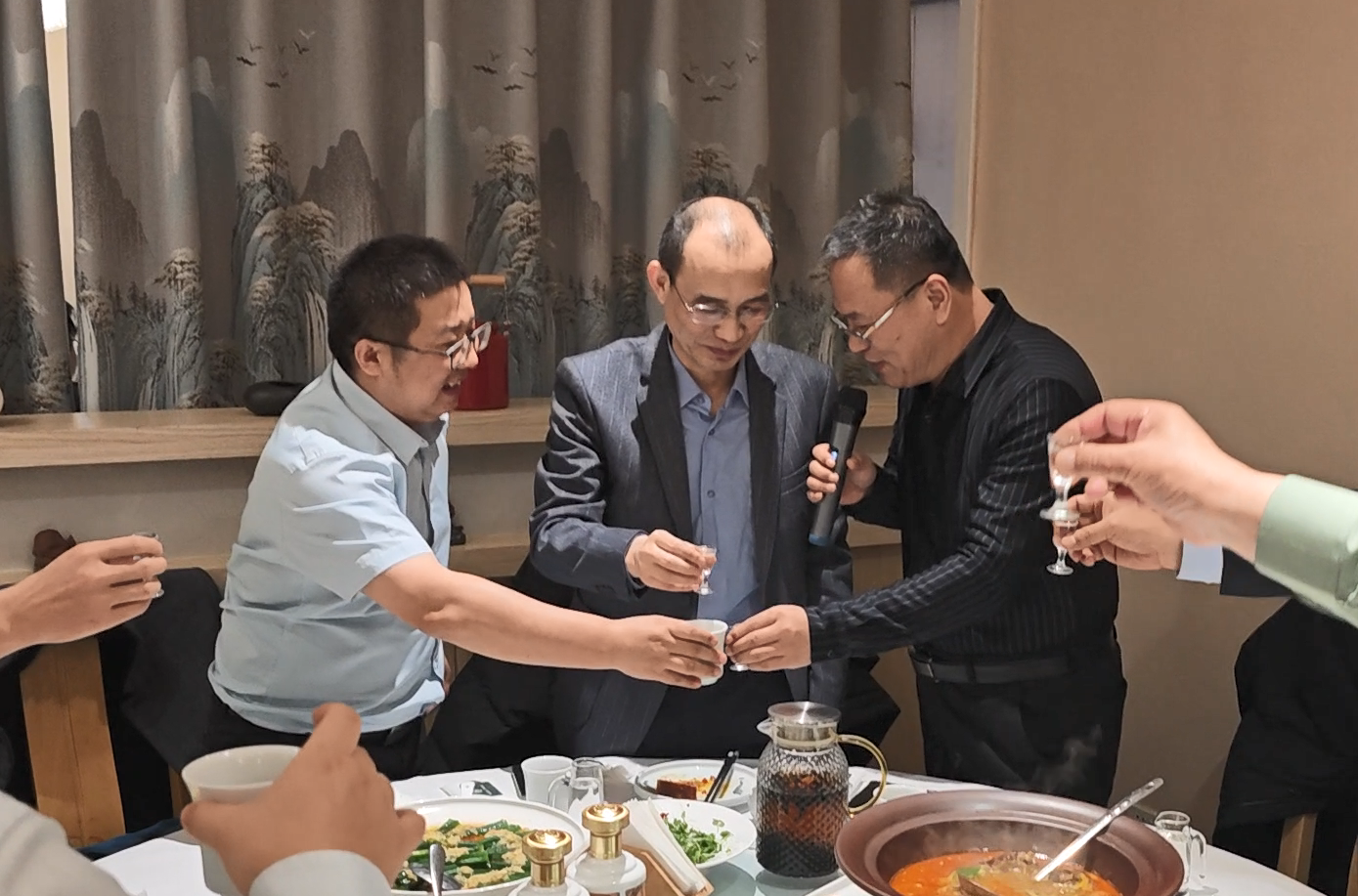 聚势破局求生存·奋楫笃行赴新程(图29) 聚势破局求生存·奋楫笃行赴新程(图29)